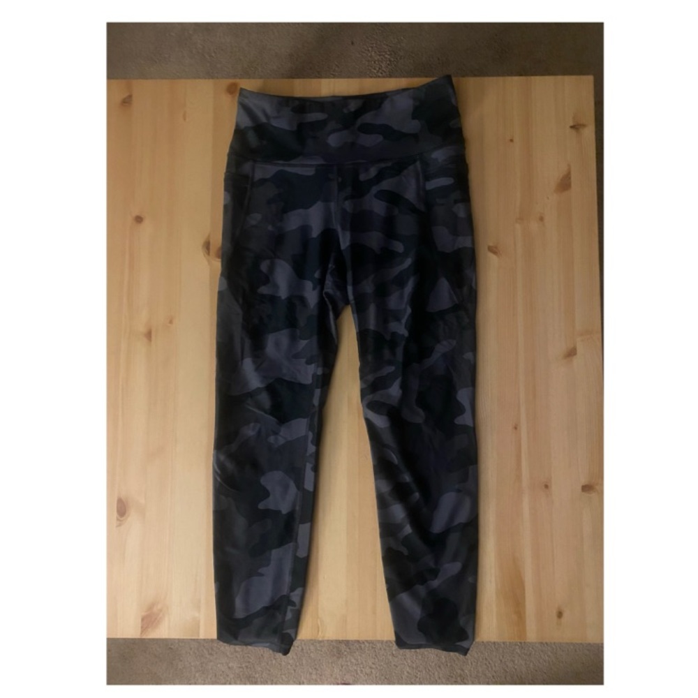 Old Navy Camo Leggings